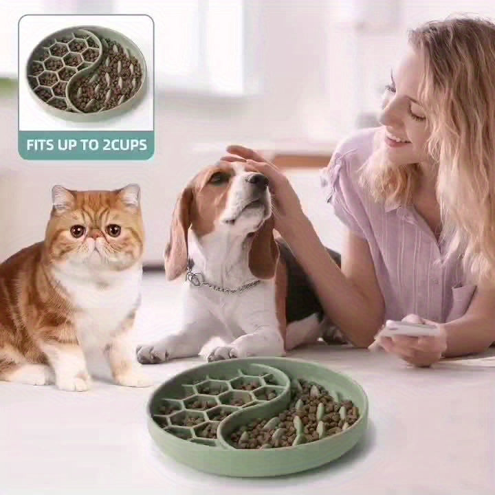 Slow Feeder Dog Bowls, Silicone Pet Food Bowls with Suction Cups, Non-Slip Dog Feeding Bowls Slow Down Pet Eating Speed for Fast Eaters, Anxiety Relief & Fun Added (Green)